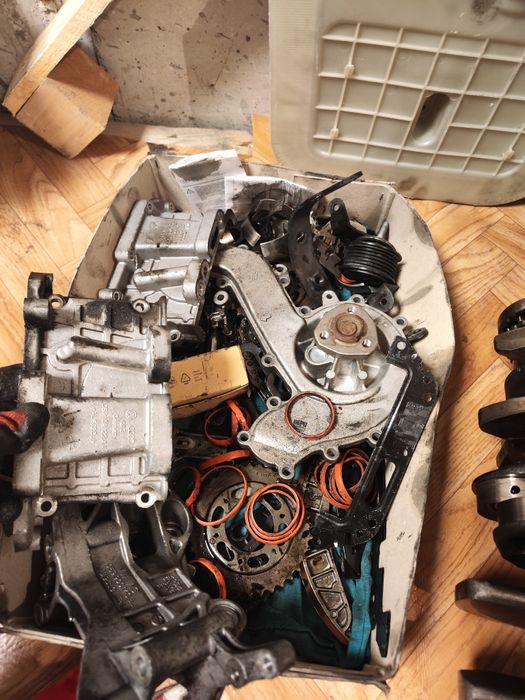 Ппродавам двигател CRT 3.0 TDI на части