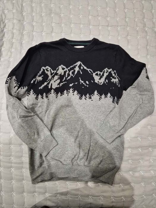 Лот дамски пуловери – различни стилове