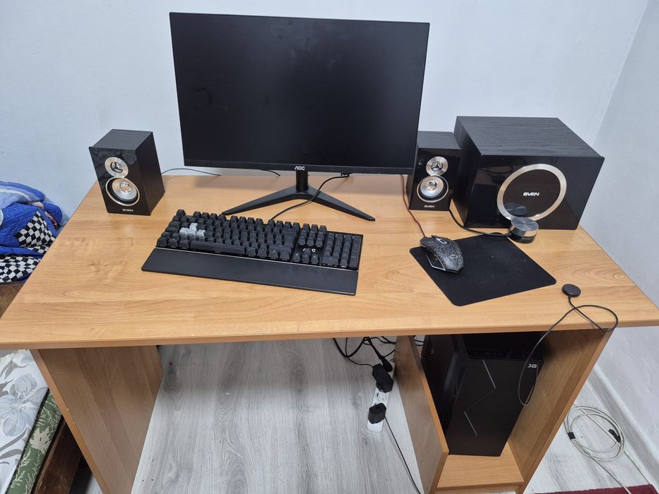 Продам мощный игровой компьютер 
intel core