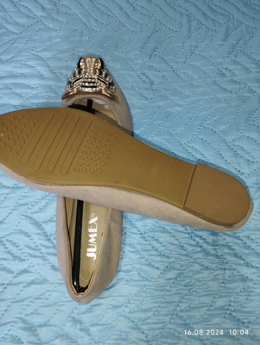 Новые  женские туфли.