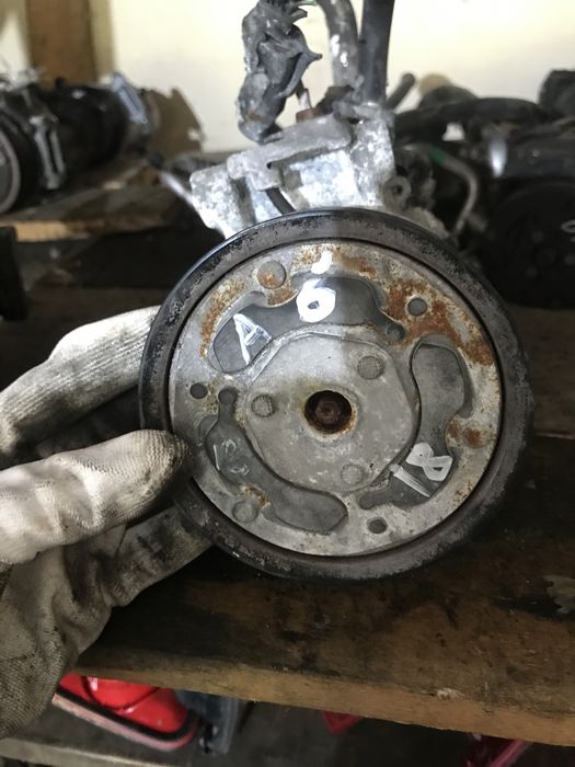 Компресор климатик ауди 3.0 326кс 4M0 816 8L audi 3.0 326ks