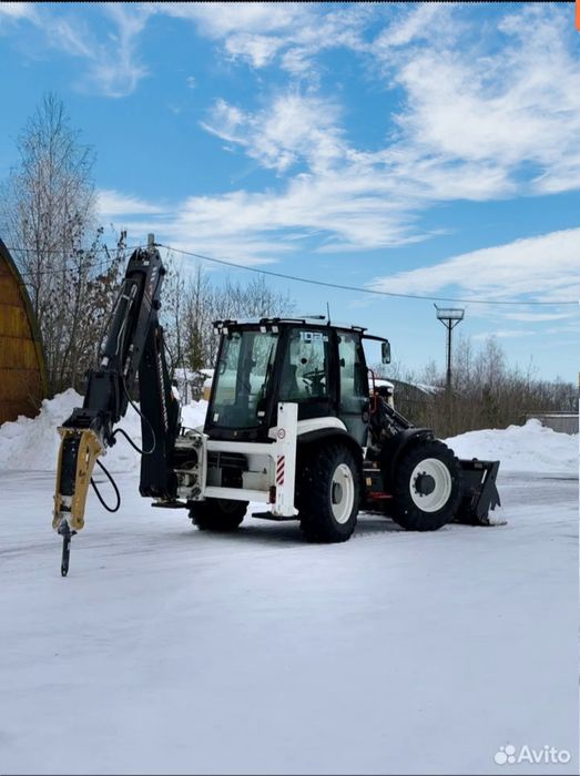 Экскаватор-погрузчик 3в1