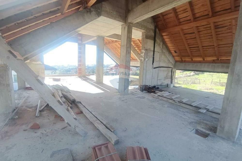 Продава се Къща в с. Джигурово, Област Благоевград - 174 кв.м за 367 €/кв.м - Снимка #6