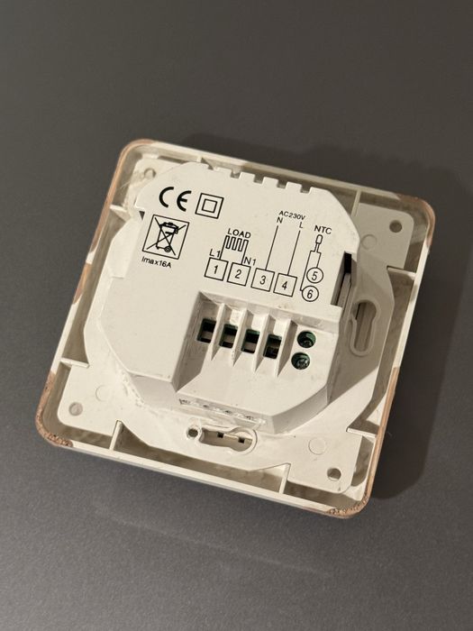 Termostat digital programabil Delex