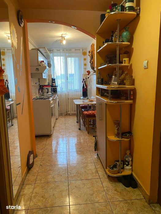 Apartament de 2 camere, decomandat, 58 mp., zona Decebal
