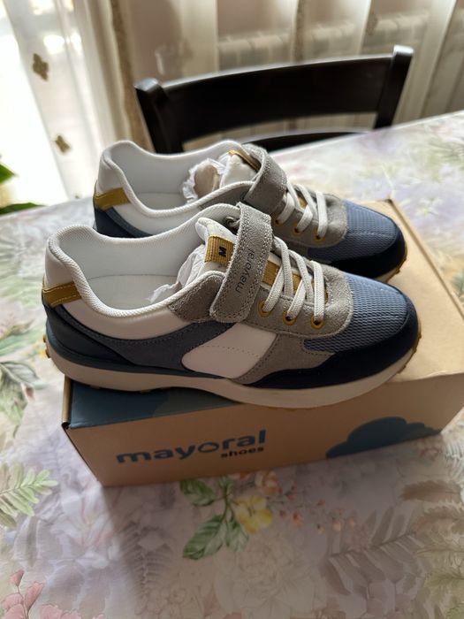 Маратонки майорал