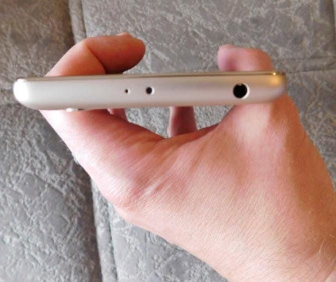 Продам телефоны за 500