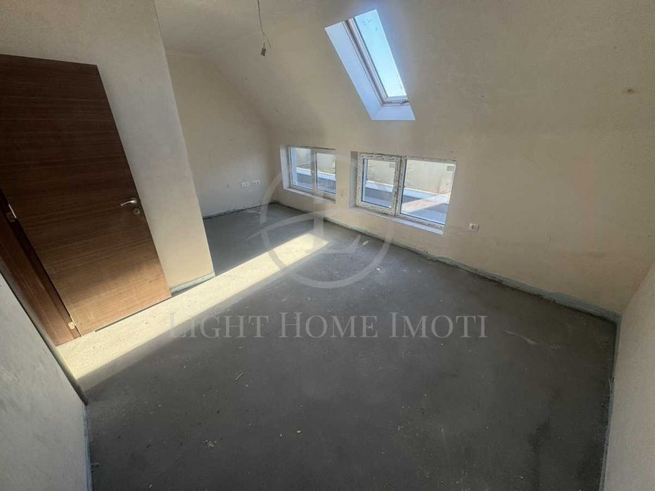 Продава се Тристаен апартамент в Пловдив, Тракия - 127 кв.м за 1315 €/кв.м - Снимка #4