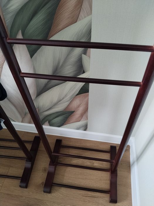 Вешалка немой слуга