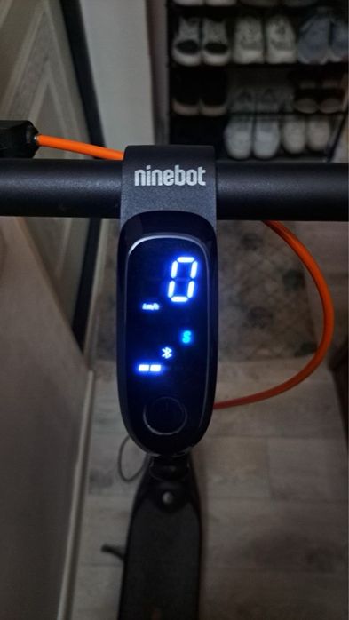 Ninebot Kickscooter F2 Pro