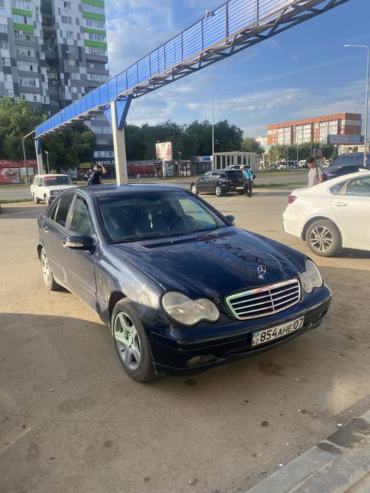 Mercedes benz w203