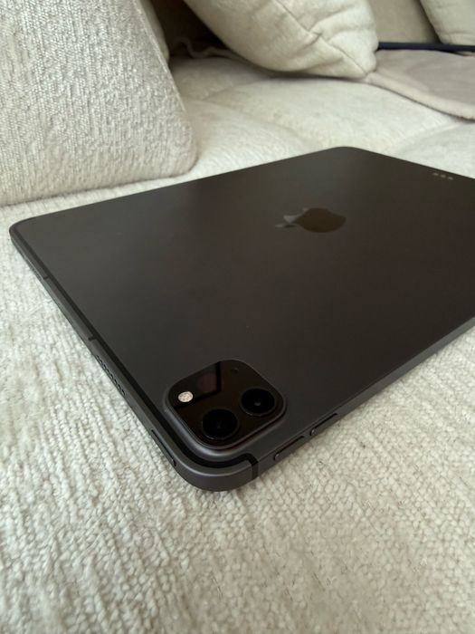 iPad Pro 3rd M1 gen 256gb + Cellular mmWave 5G+ Unlocked stare perfecta