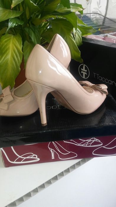 Продам туфли женские