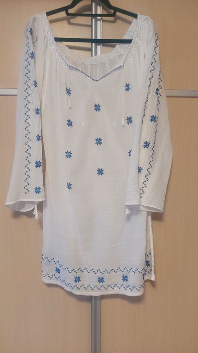 Vand iie cusuta manual cu matase si bumbac nouă,  nepurtata