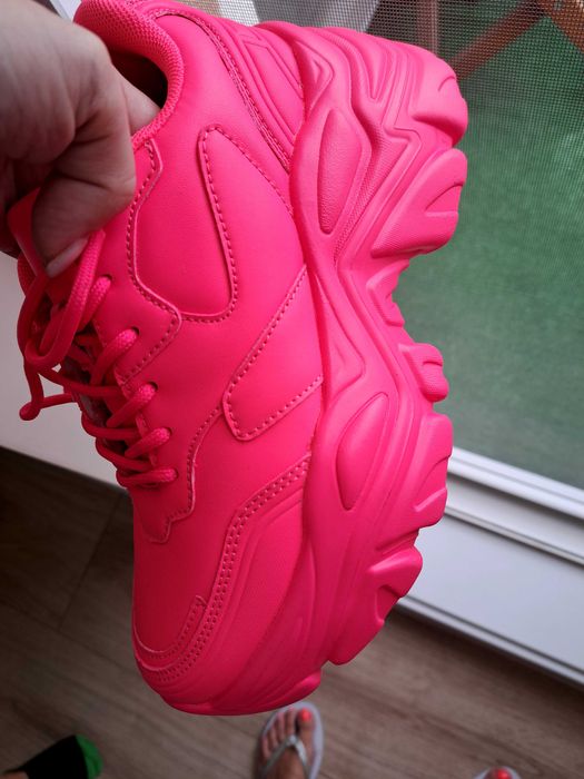 Маратонки от shein