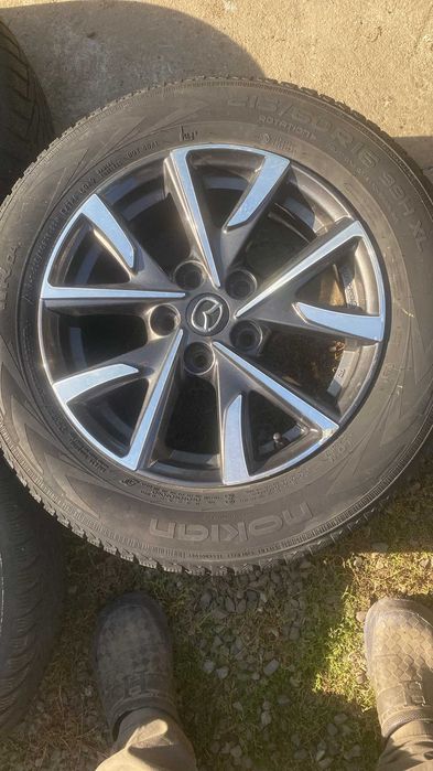 Jante Mazda R16 5×114.3 anvelope iarna Nokian, senzori presiune