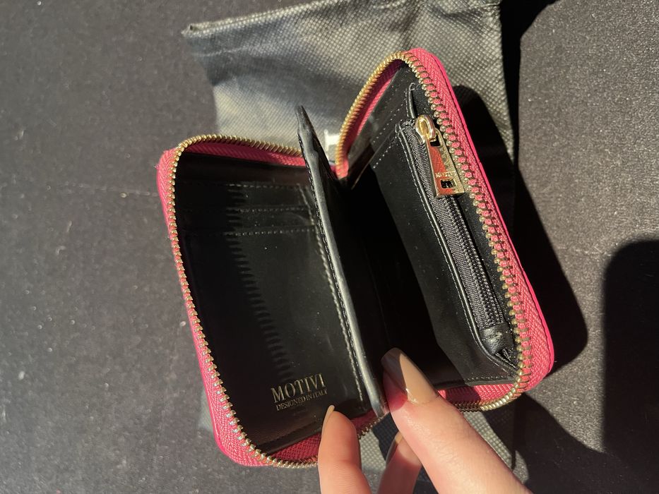 Portofel motivi
