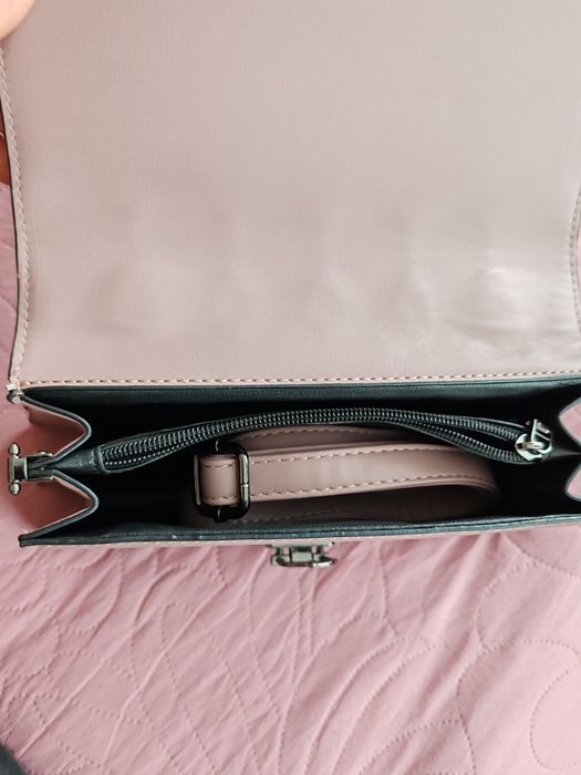 Продавам чанта  като нова