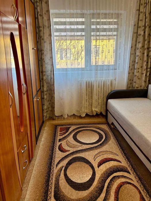 Vind apartament 2 camere Beclean