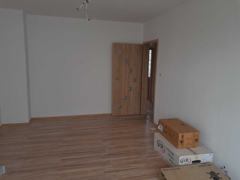 Продава се Двустаен апартамент в Търговище, Запад 2 - 59 кв.м за 1297 €/кв.м - Снимка #6