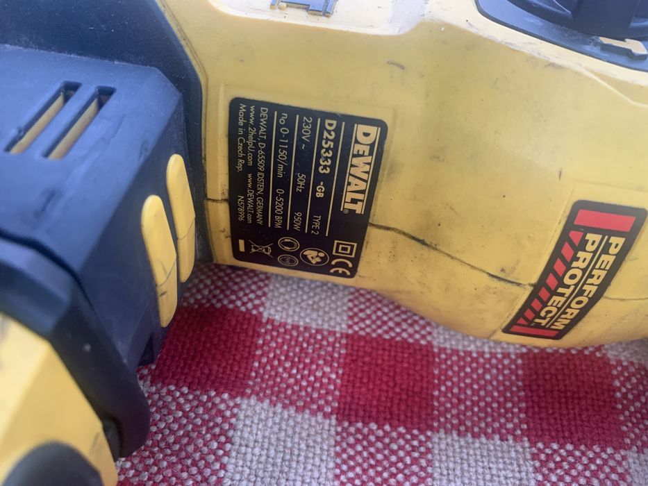 DeWALT D25333/перфоратор