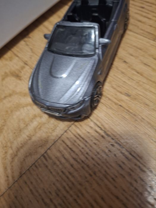 Vând BMW M4 de jucarie