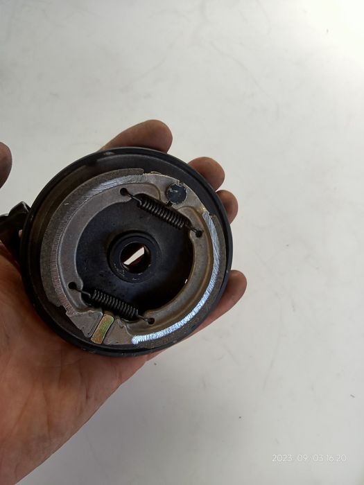 Продам тормозные диски колодки суппорта