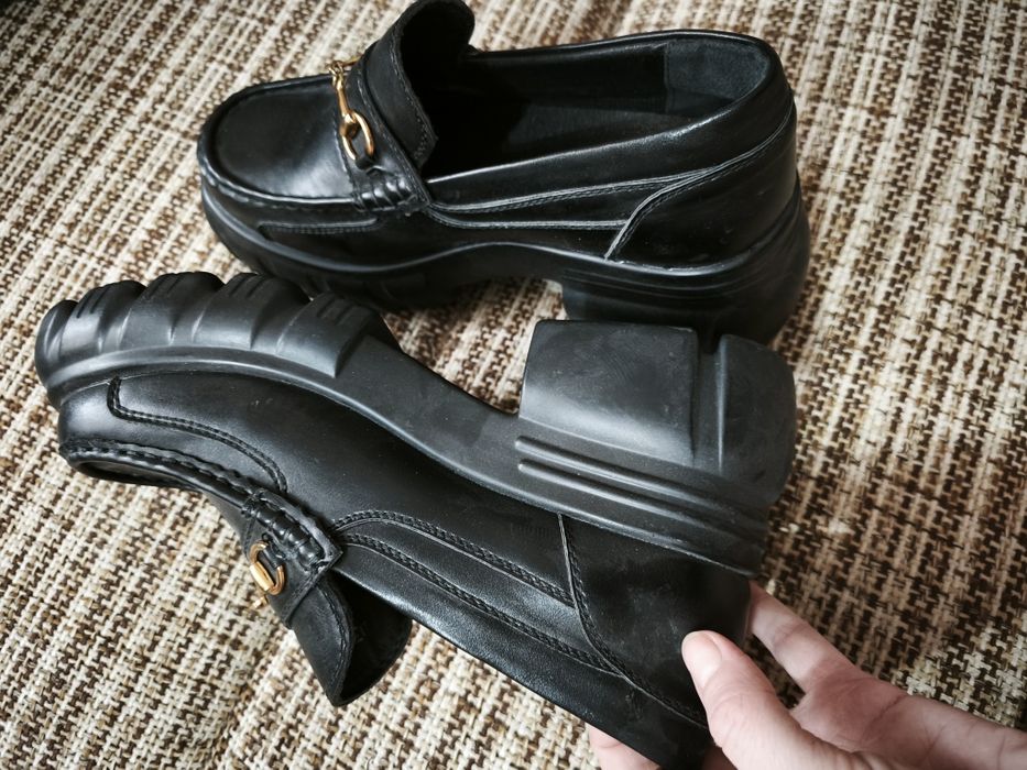 Продам лоферы 4000