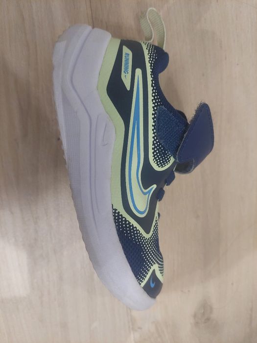Детски маратонки Nike Cosmic Runner