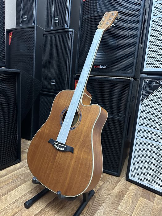 Гитары профессиональные