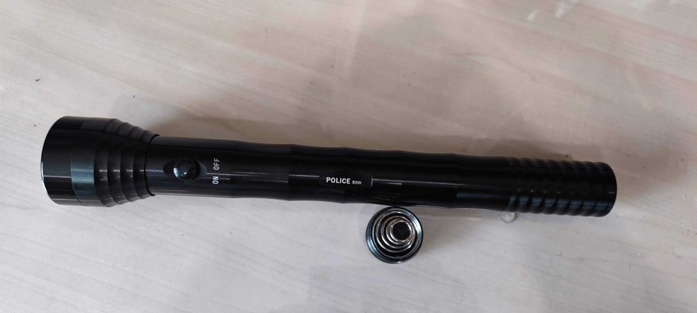 Lanterna Cree  Flashlight