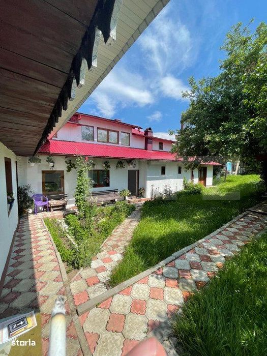 Oportunitate! Casa individuala, 6 camere, 100 mp, 2 ha teren, Caverca