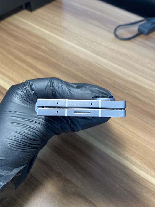 Samsung Galaxy Z Fold6 • 256 GB • Silver