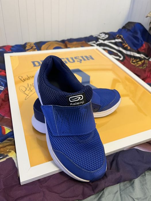 Adidasi Decathlon marimea 34