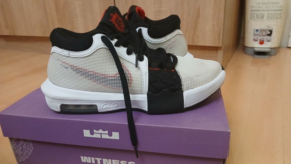 Баскетболни обувки Lebron witness 8