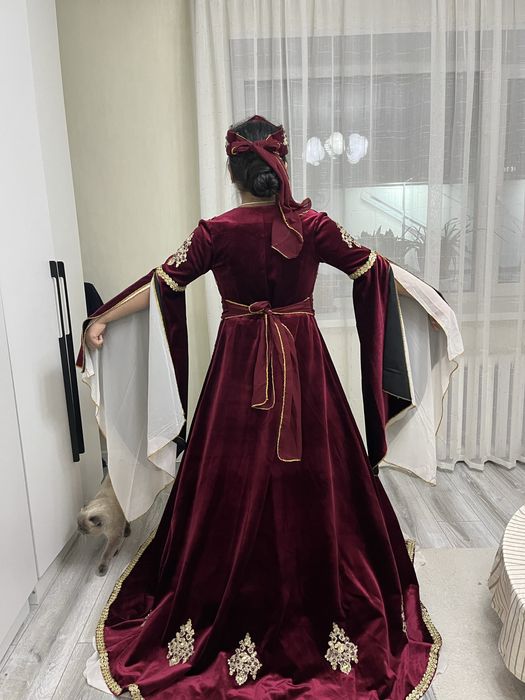 Шикарное платье в прокат