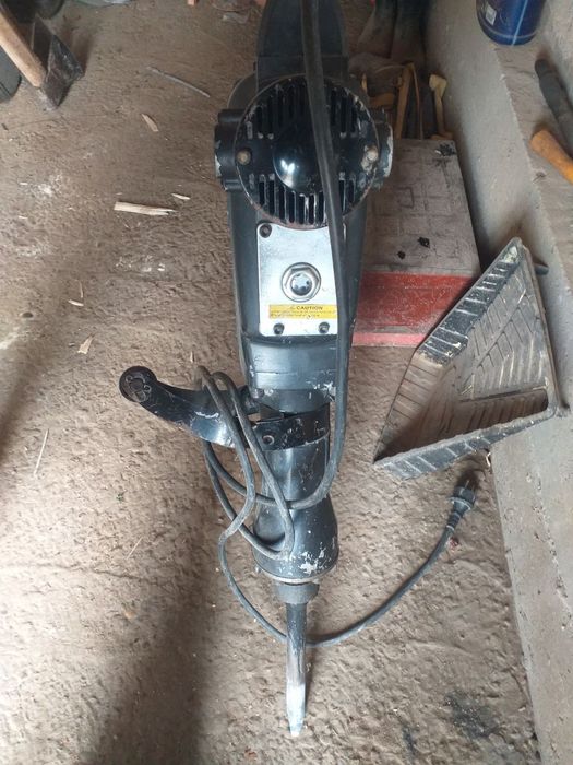 2 та перфаратор сотилади