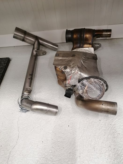 Ауспух  акрапович BMW 1250 GS