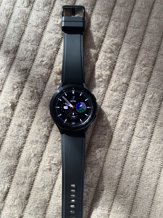 смарт часы Samsung galaxy Watch 4