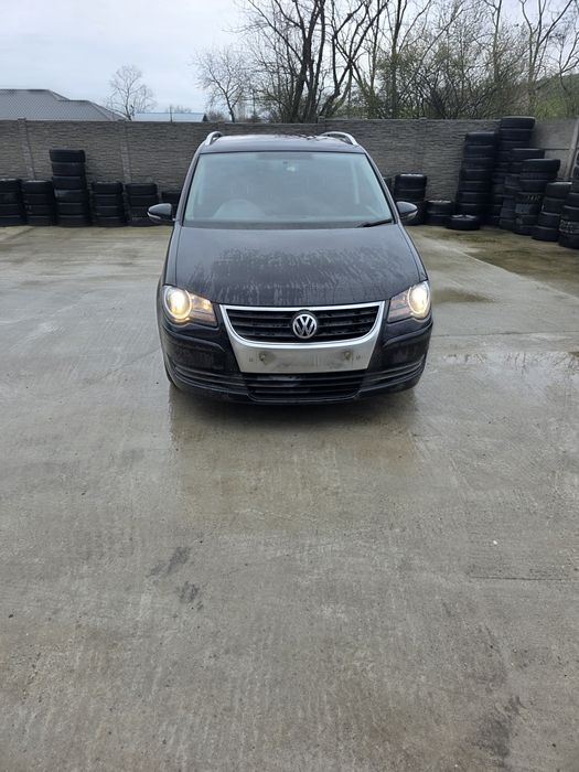 Dezmembrez vw touran facelift 1.9 2.0 1.6