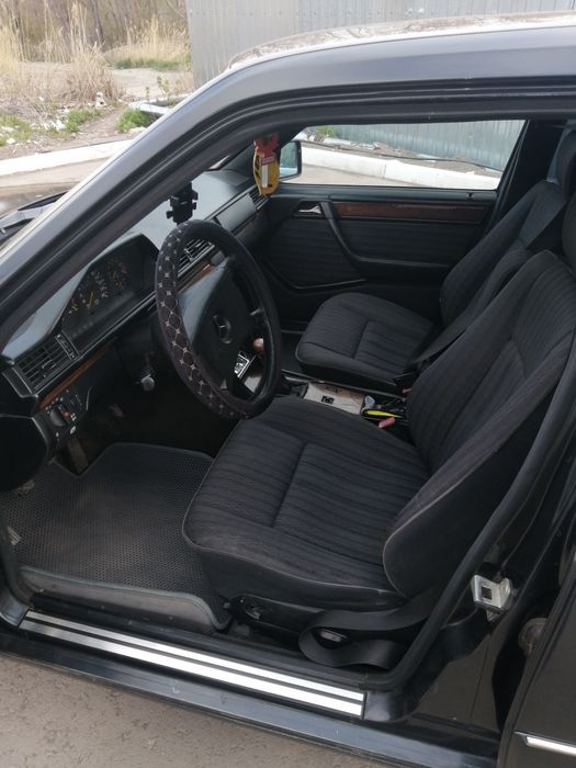 Продаю Мерседес W124