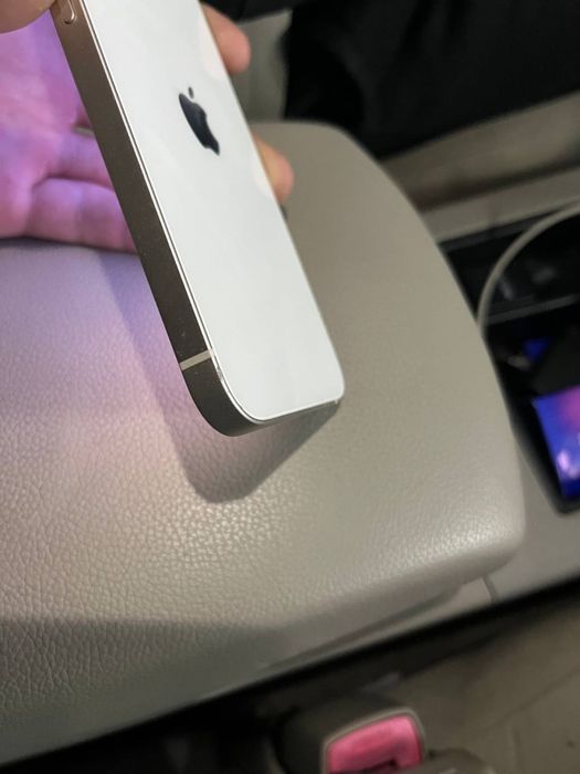 Продам айфон 13 128гб