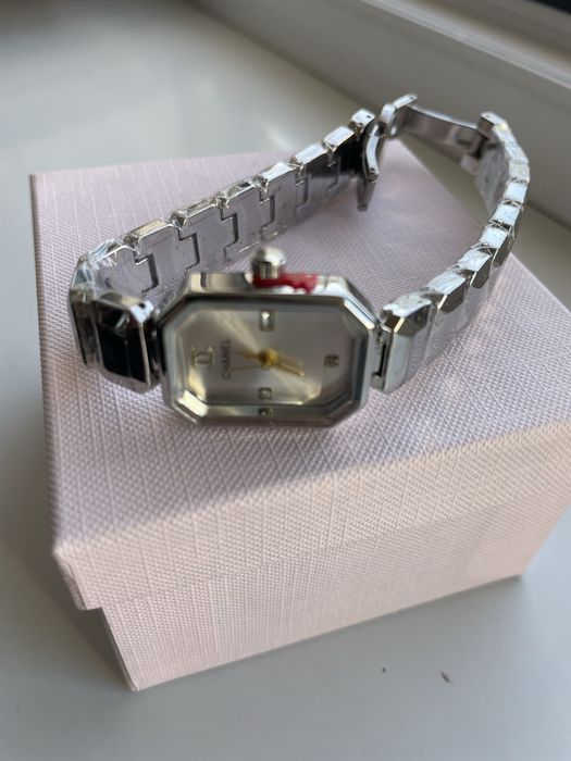 Новые Часы Galaxy и Chanel