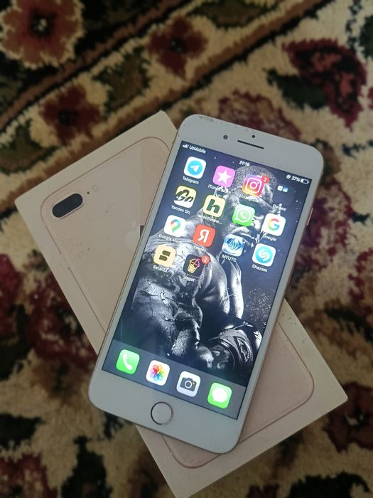 IPhone 8+ 64 gb gold
