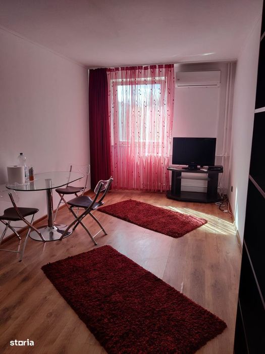 Apartament 3 camere, balcon, Rogerius