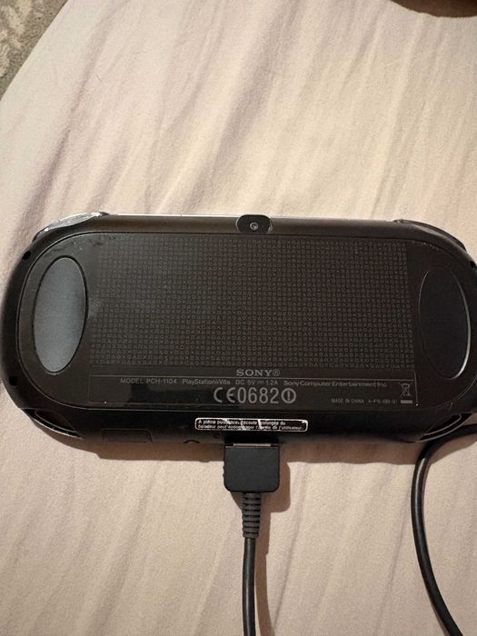 Конзола Sony PS vita модел PCH-1104