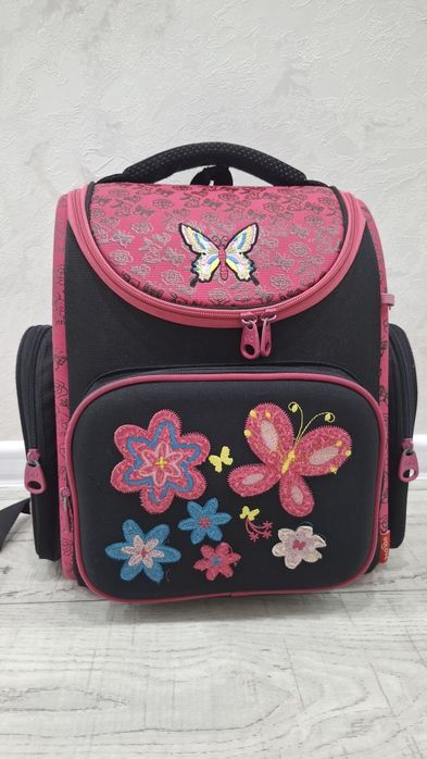 Продам школьный рюкзак