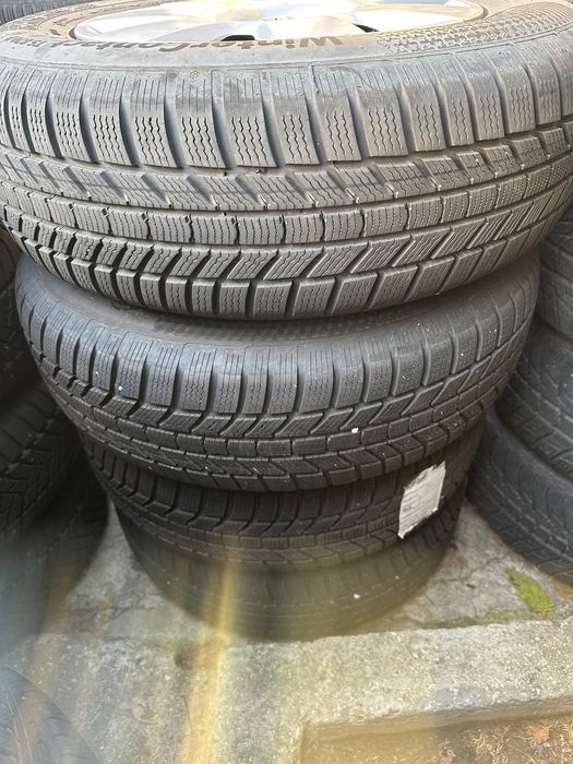 Гуми с джанти за Пежо 4008 215/70/16