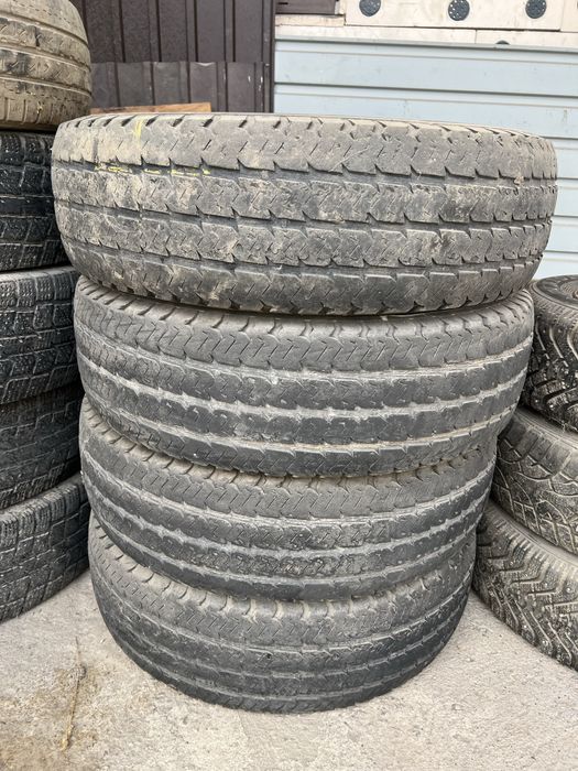 Продам резину б/у R16