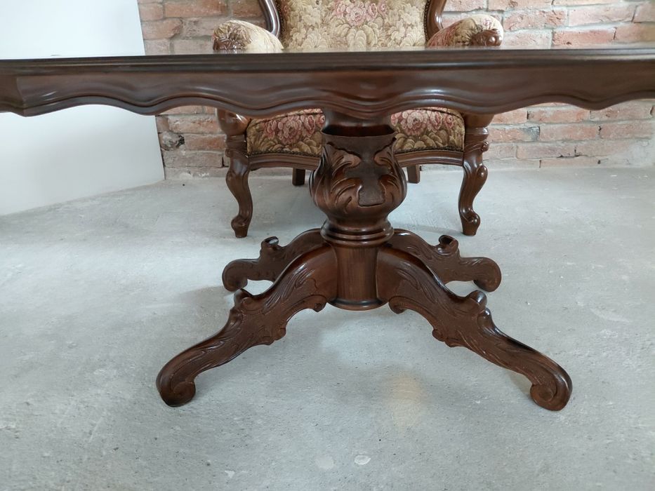 Античен бароков комплект от 3 кресла и маса